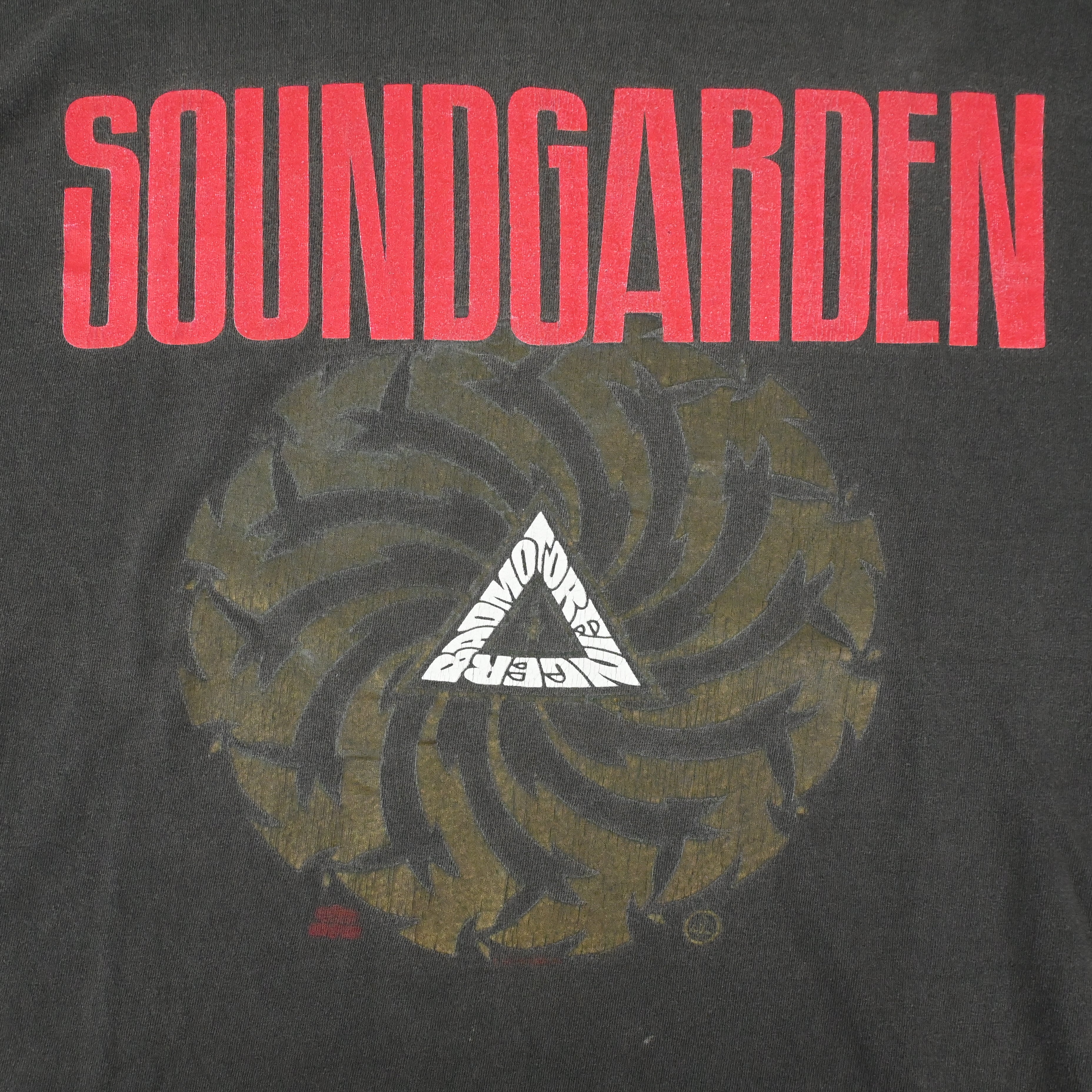 91© SOUNDGARDEN ”BADMOTORFINGER” T-SHIRT SIZE XL
