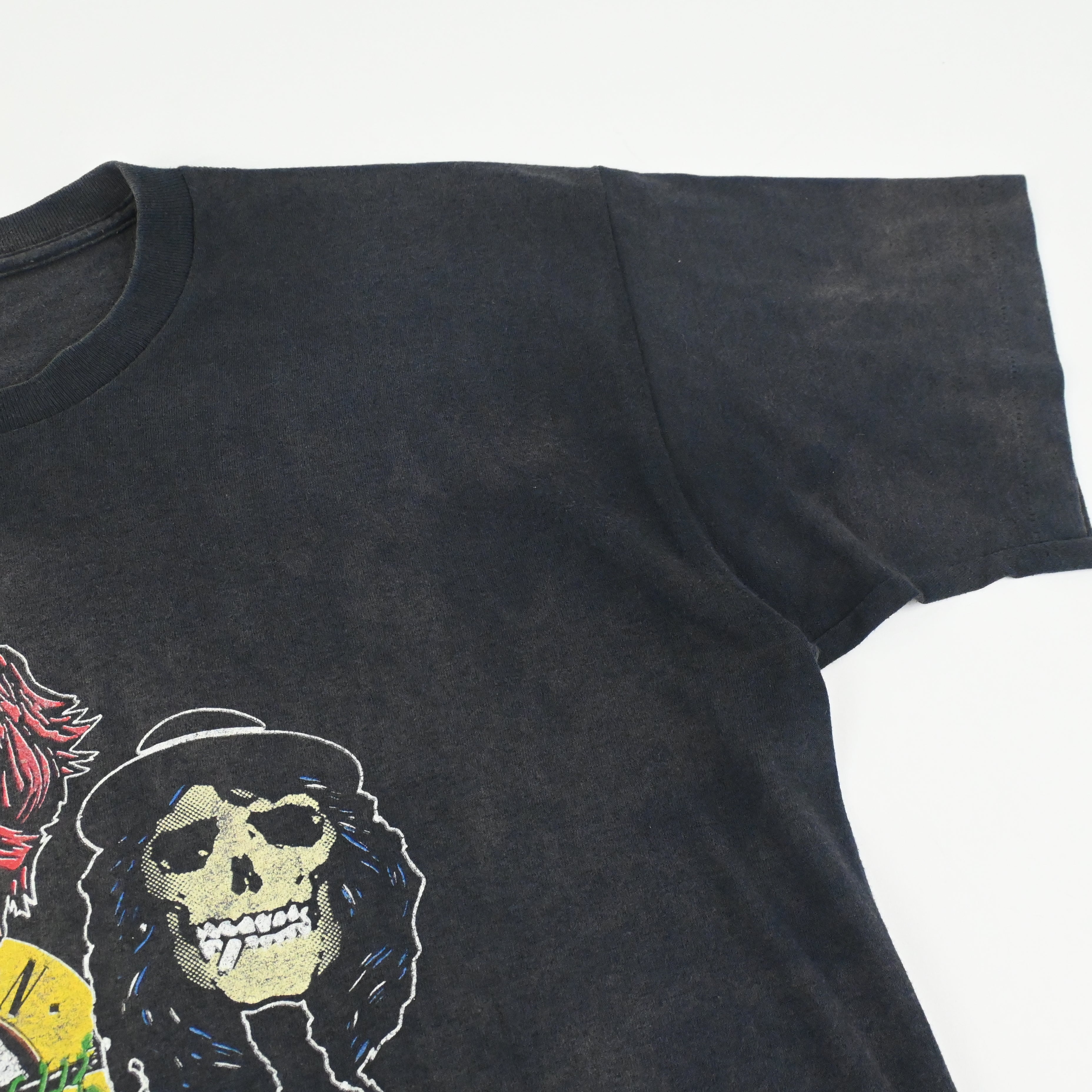 '89 GUNS 'N' ROSES LIVE AT COLISEUM T-SHIRT SIZE LARGE