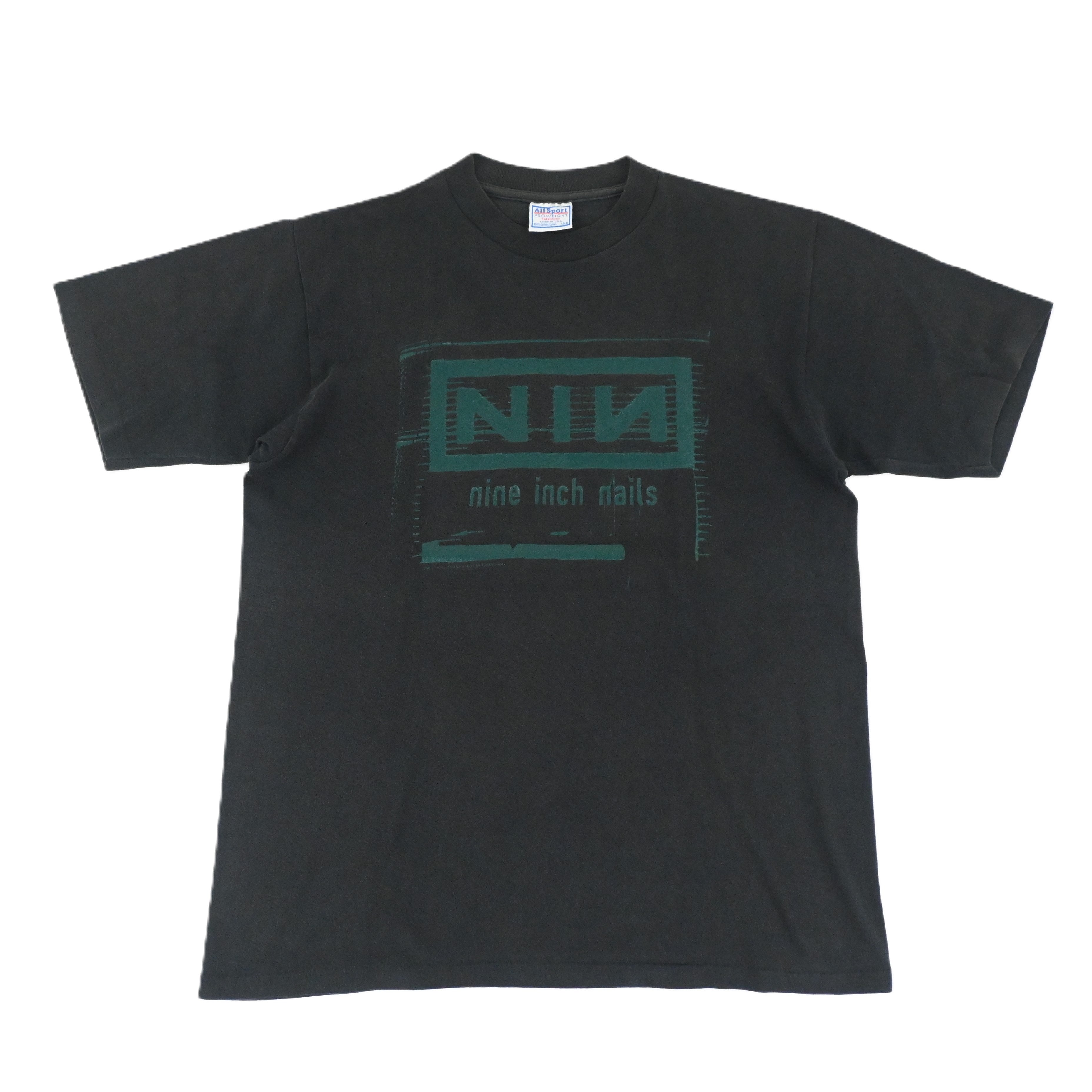 90'S NINE INCH NAILS T-SHIRT SIZE LARGE
