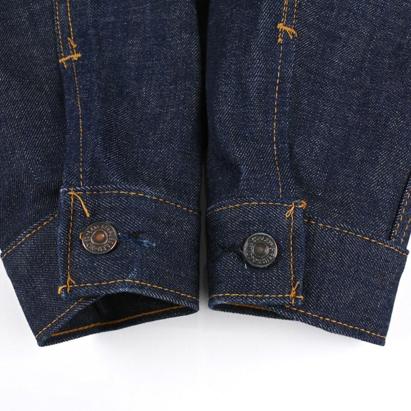 保管時の僅かな擦れがございます。