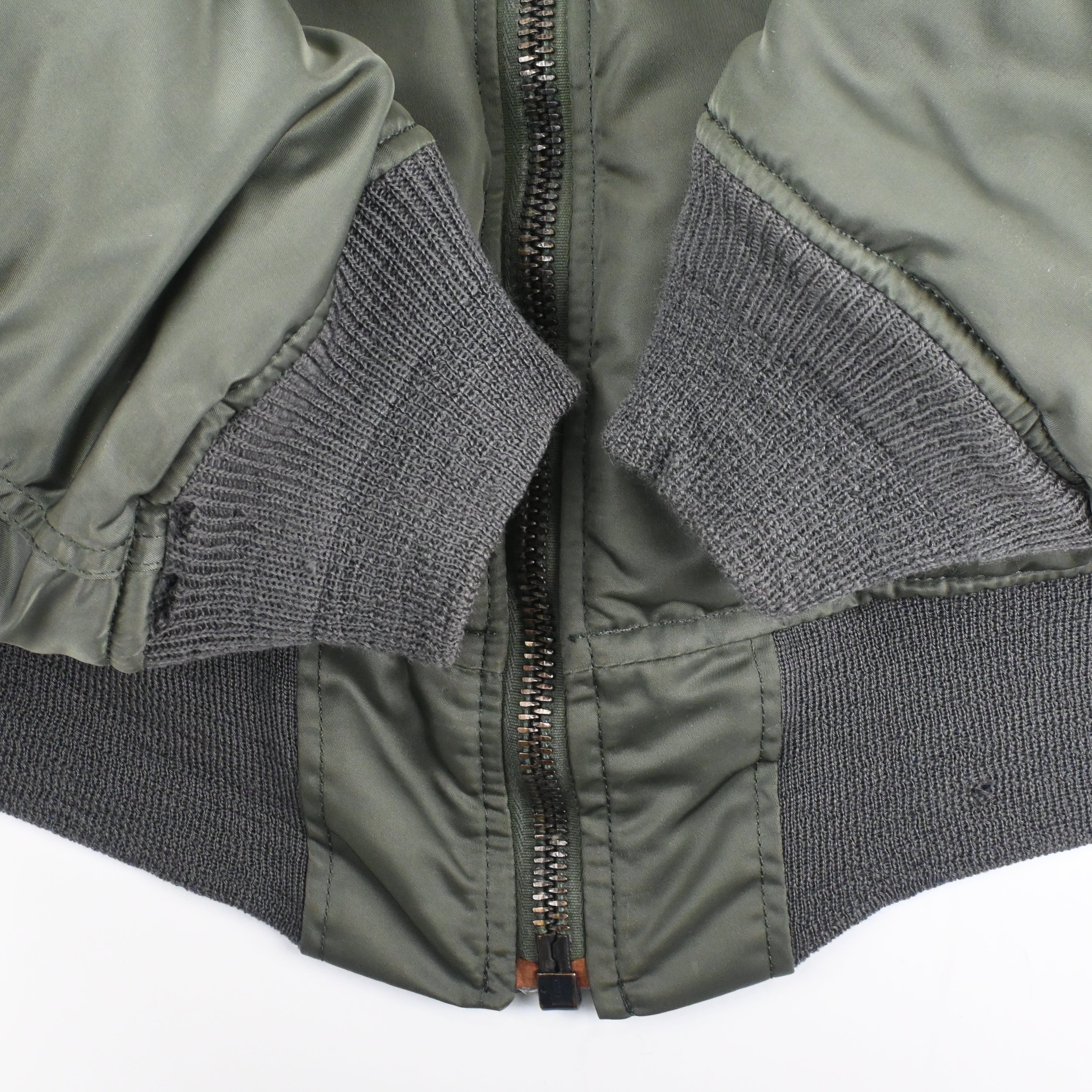 87 U.S.A.F. MA-1 SIZE L MIL-J-8279F SIZE M