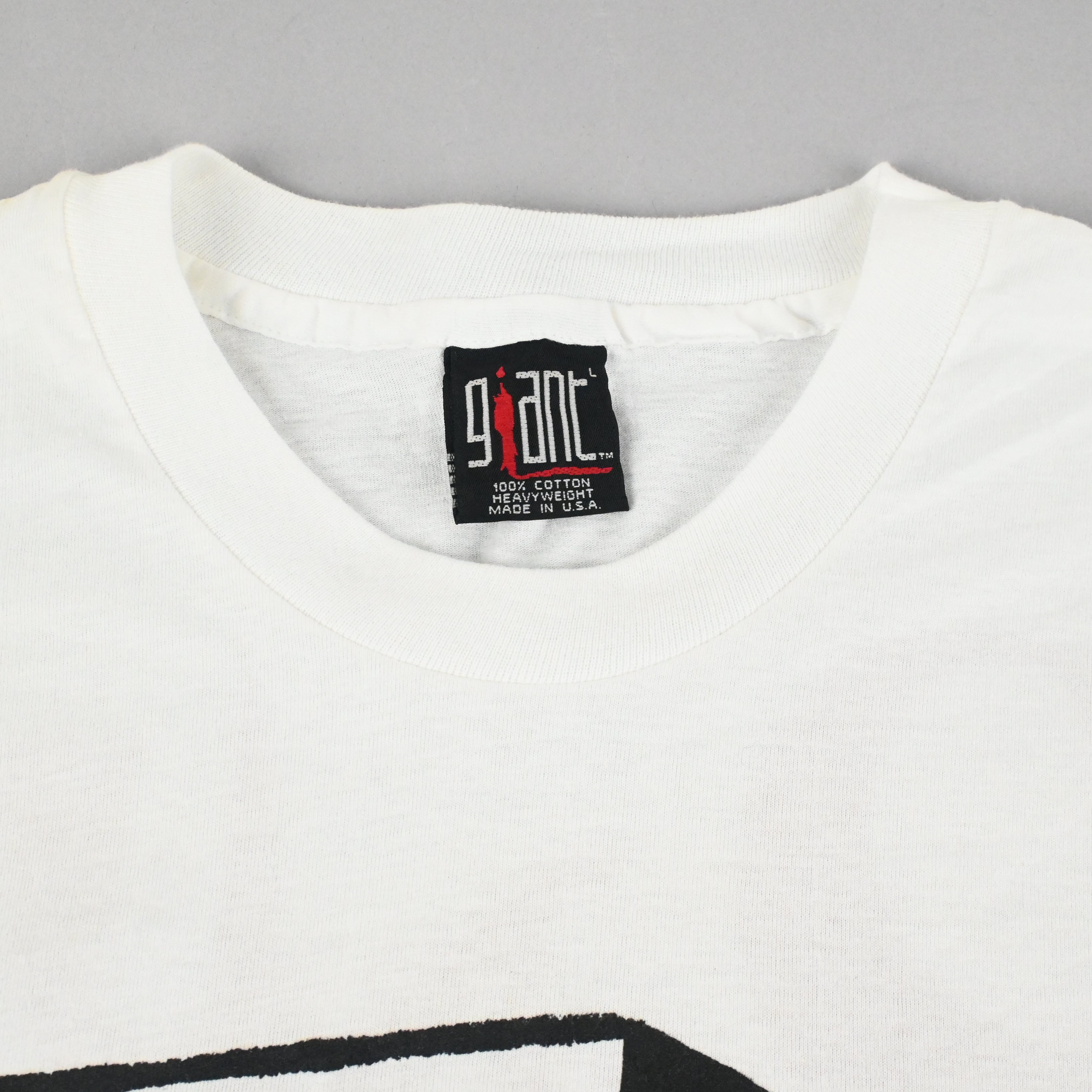 92© RED HOT CHILI PEPPERS T-SHIRT SIZE L