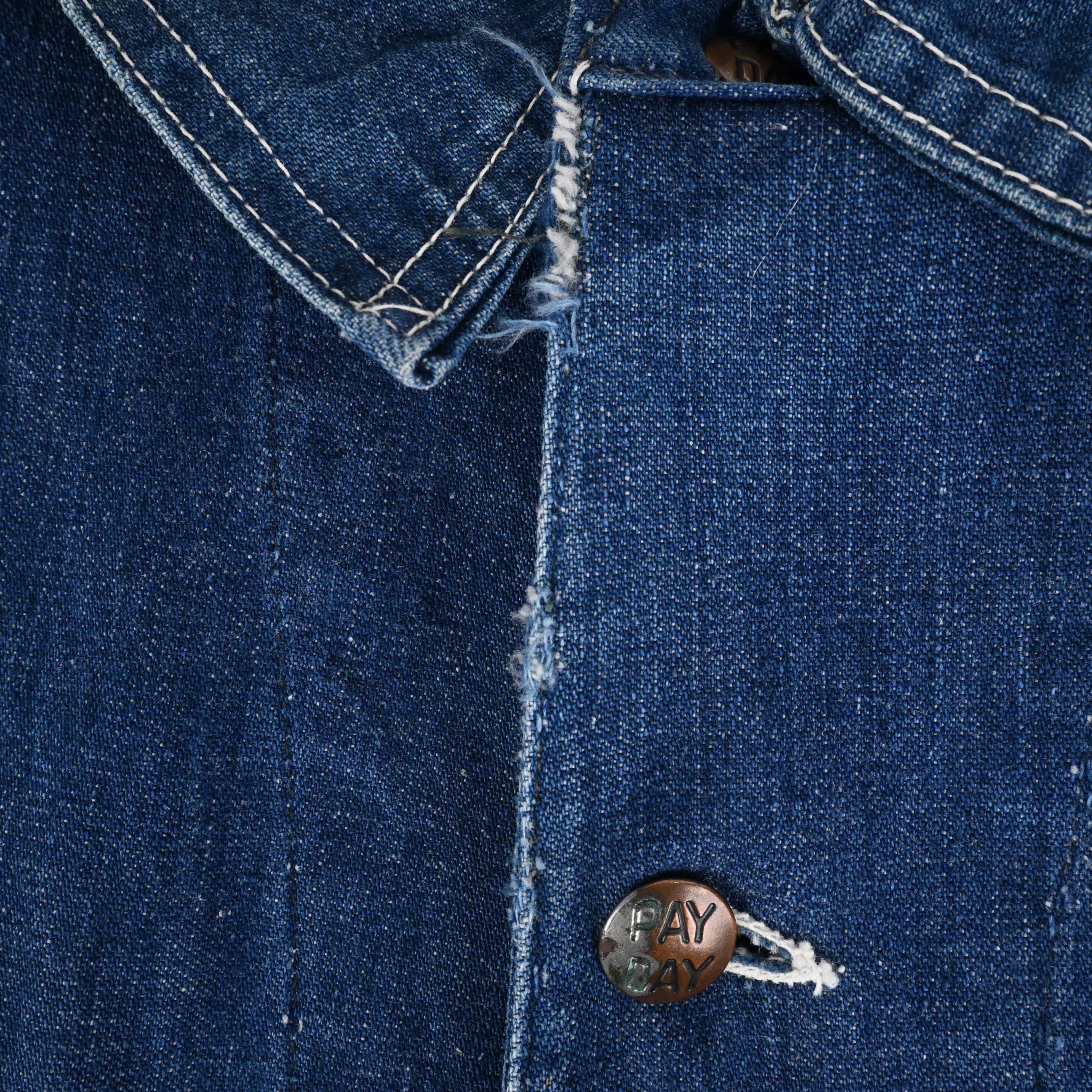 前立てにホツレがございます。