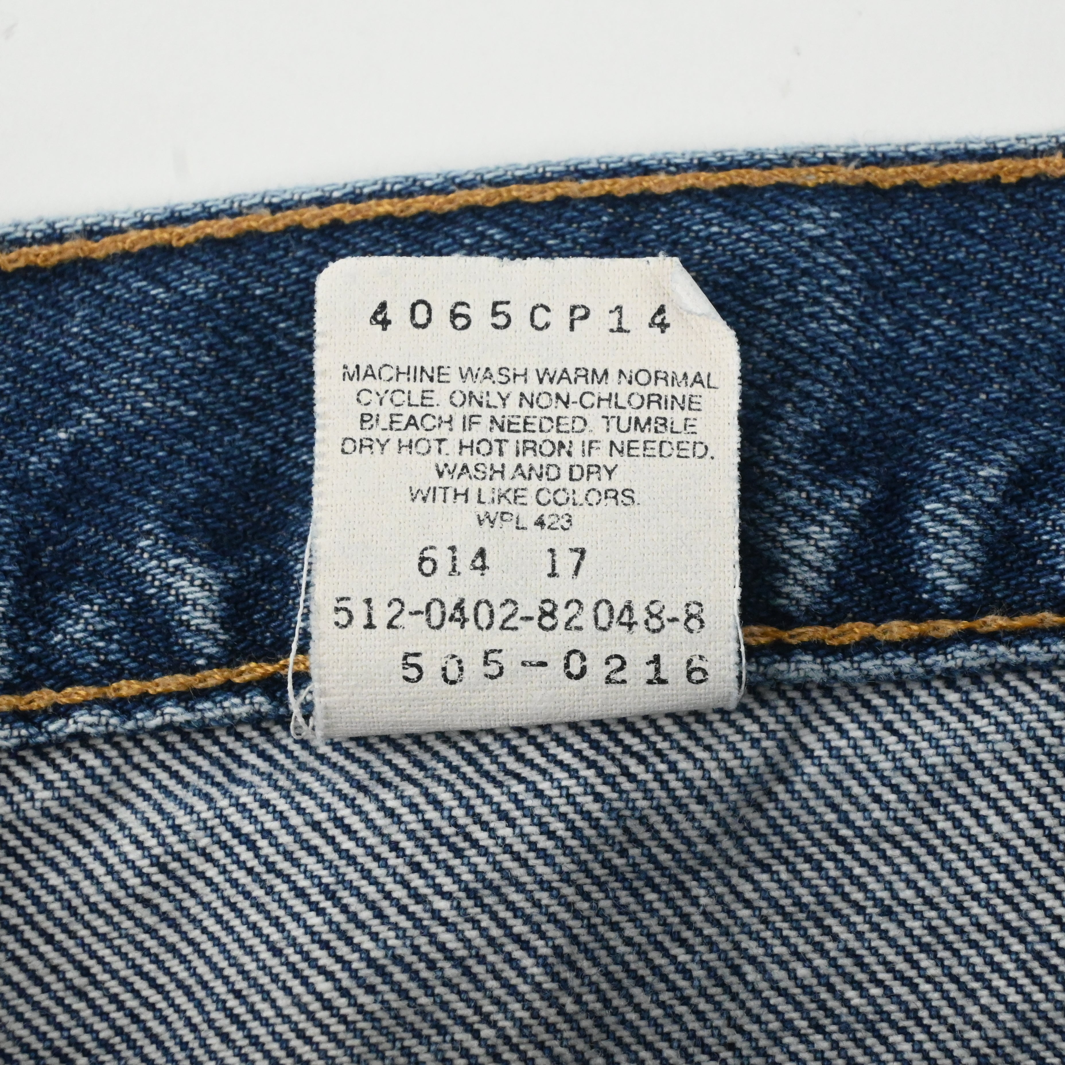 '02 LEVI'S 505-0216 W33 L30