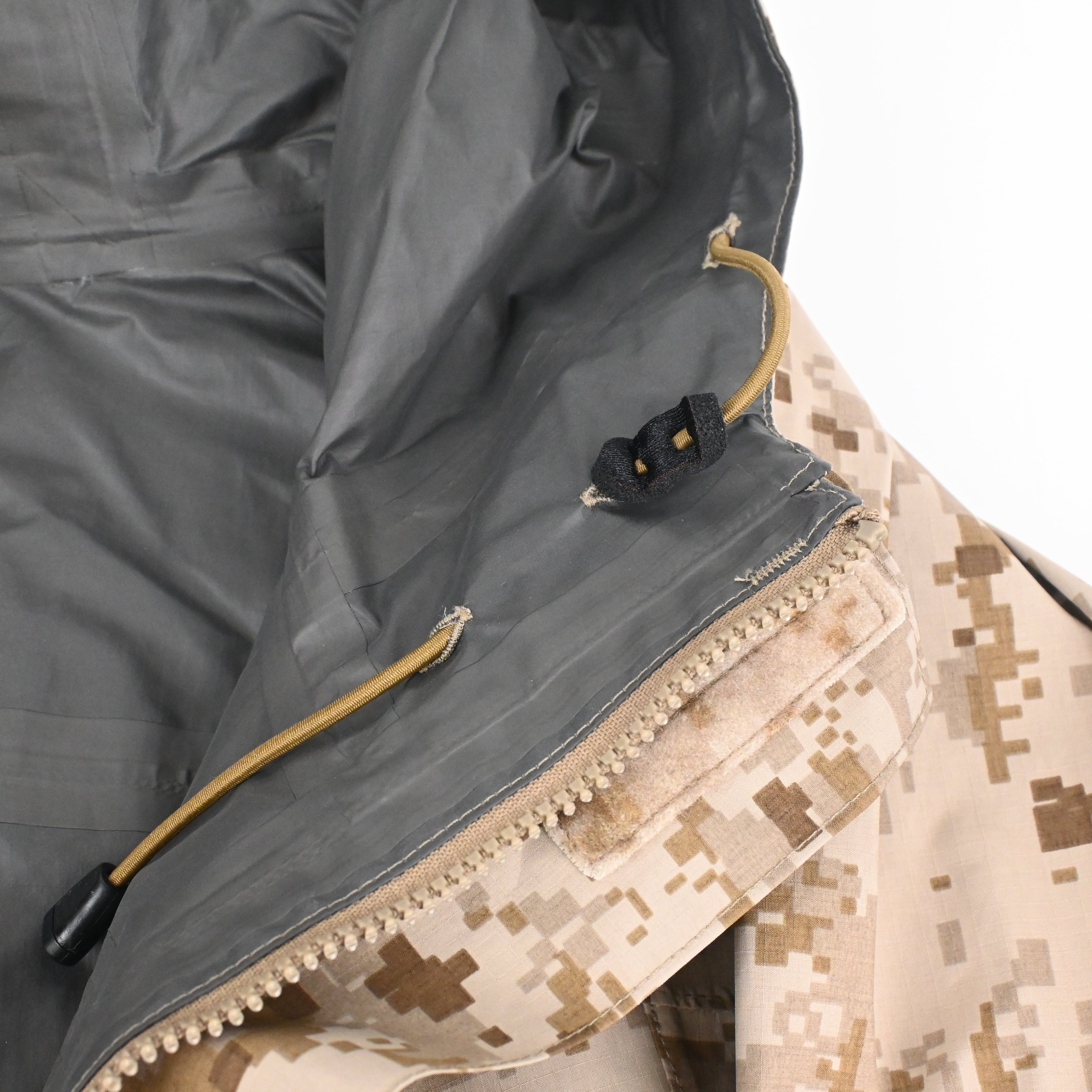 11 PATAGONIA PCU LEVEL 6 GORE-TEX AOR1 JACKET SIZE M-REG