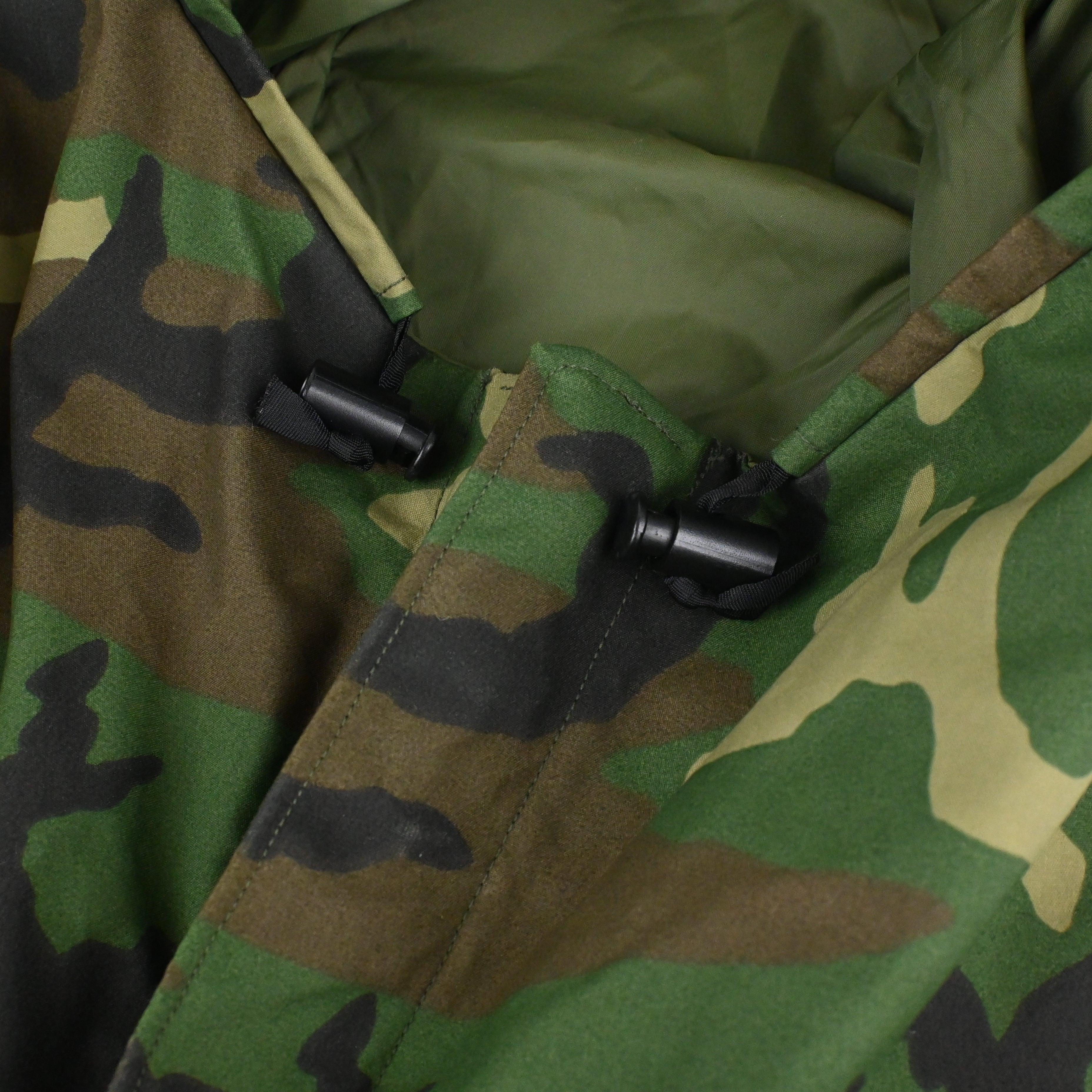 87 ECWCS GORE TEX PARKA EARLY MOD SIZE S-REG