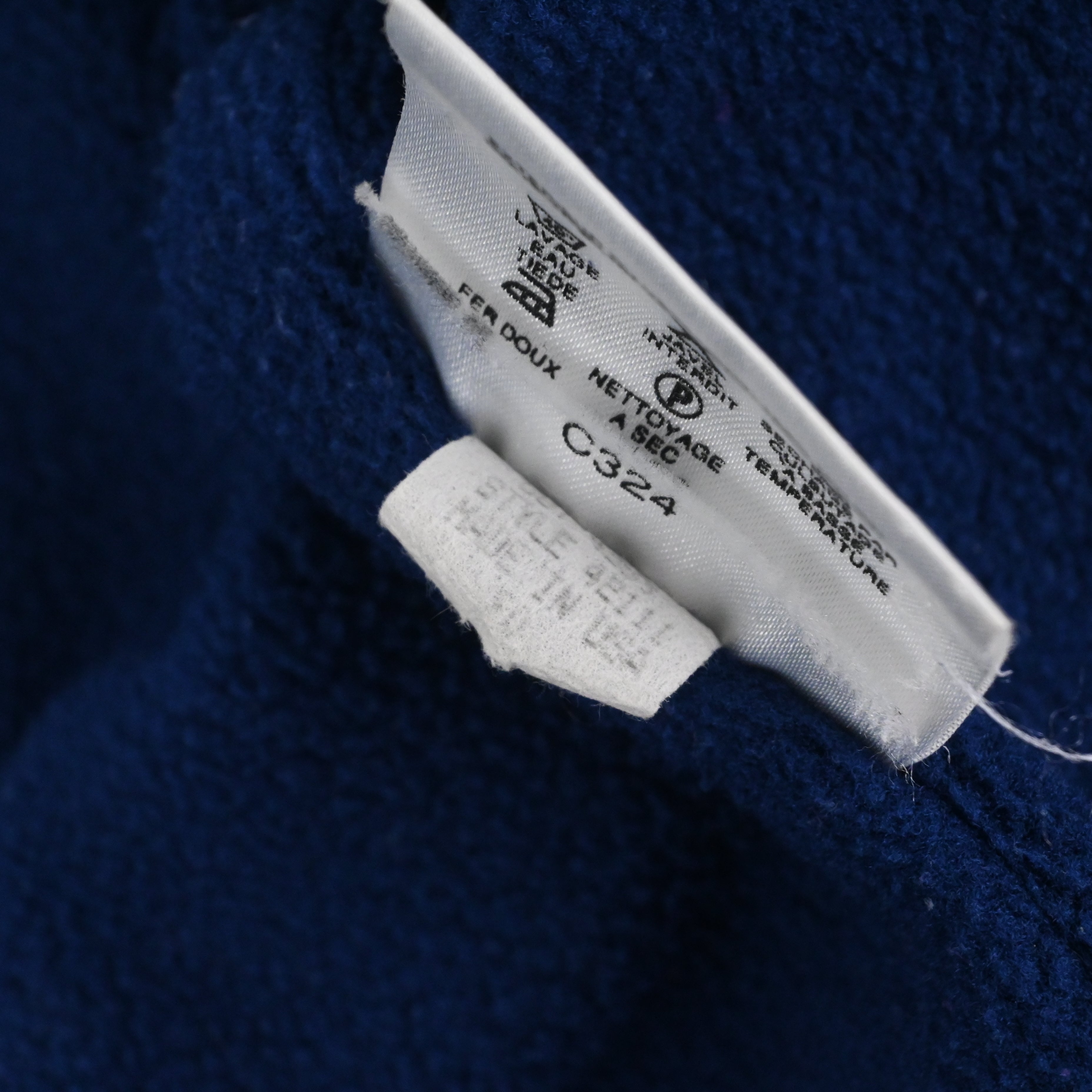 '90 patagonia SHELLED CAPILENE JACKET SIZE M Eggplant/Navy