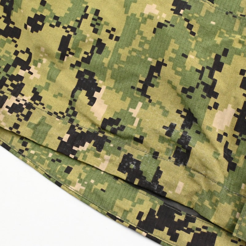 フロント裾に軽い擦れがございます。