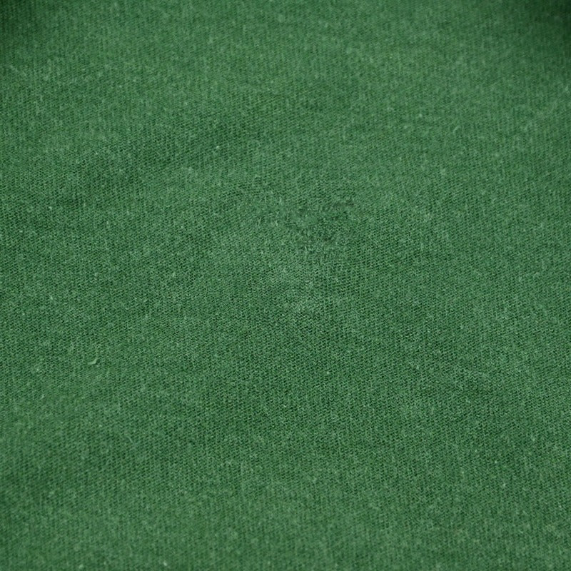 背面につまみリペアがございます。（裏地）