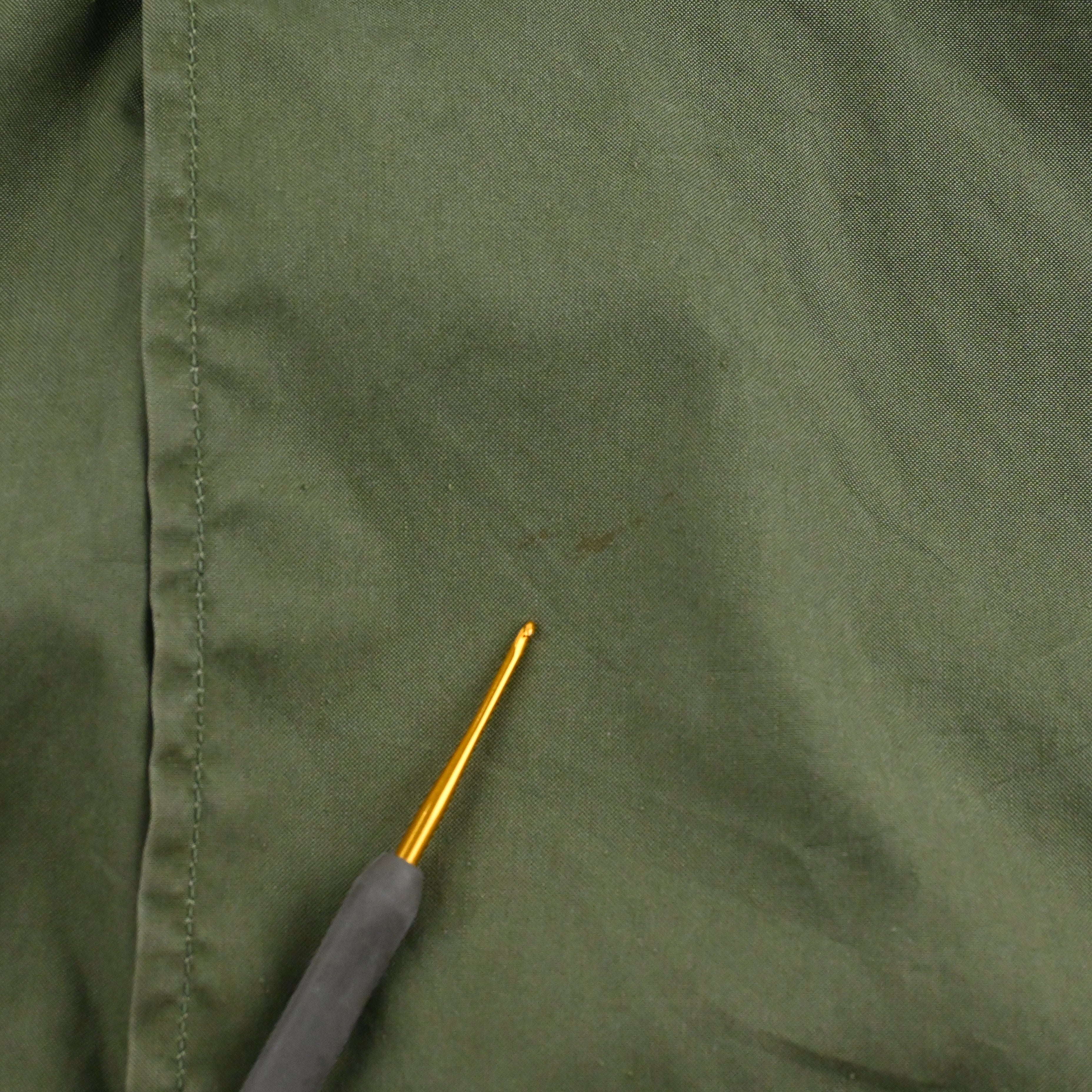 フロントに汚れがございます。